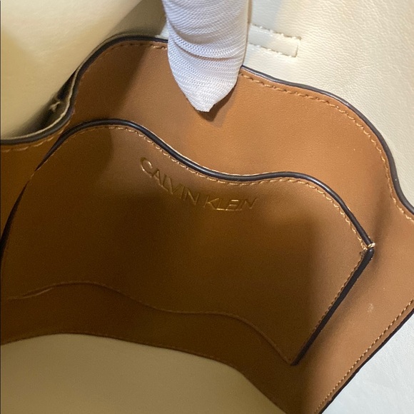 Calvin Klein White and Tan Women's Bag - Picture 5 of 9